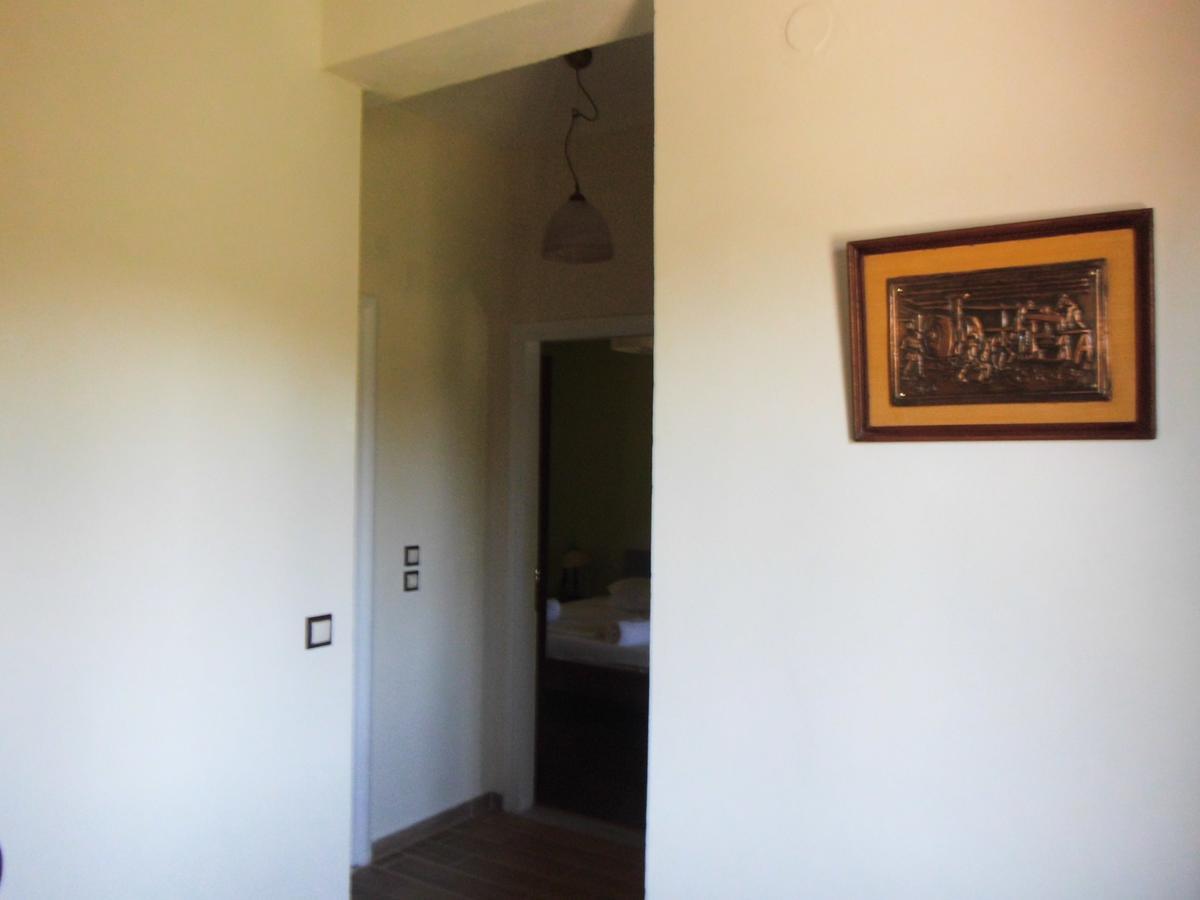 Niki Apartment